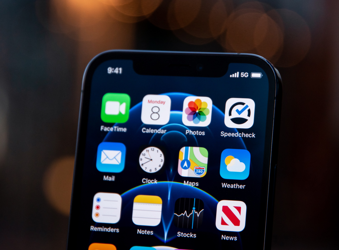白山苹果手机维修分享为什么 iPhone 12 在冬季会自动关机 