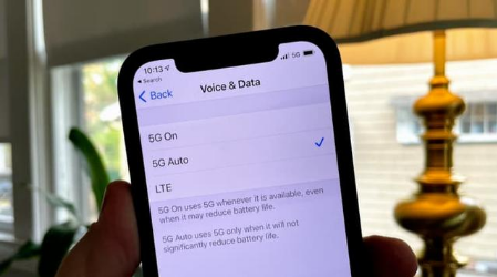 白山苹果手机维修分享iPhone 12如何打开或关闭5G网络 